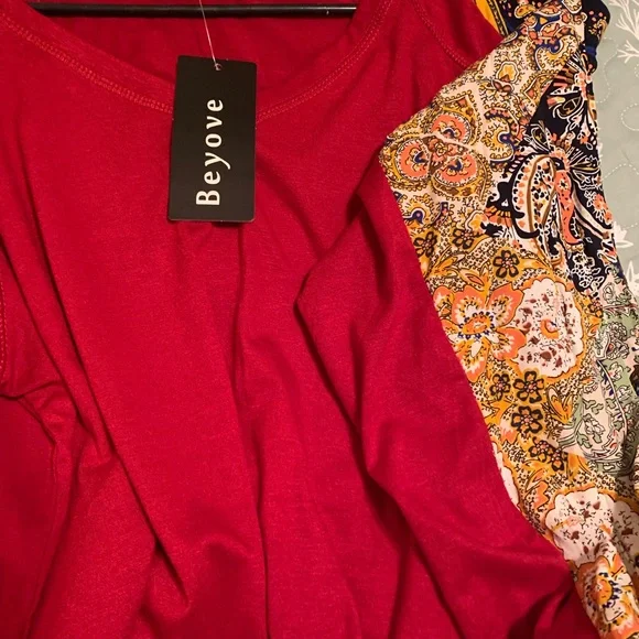 NWT BEYOVE - WMS TOP LONG SLEEVES V NECK size large - Picture 13 of 14